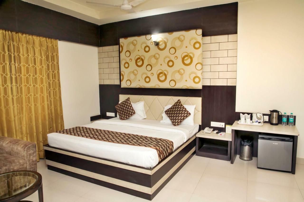 Ganges Grand Hotel Varanasi Exterior photo