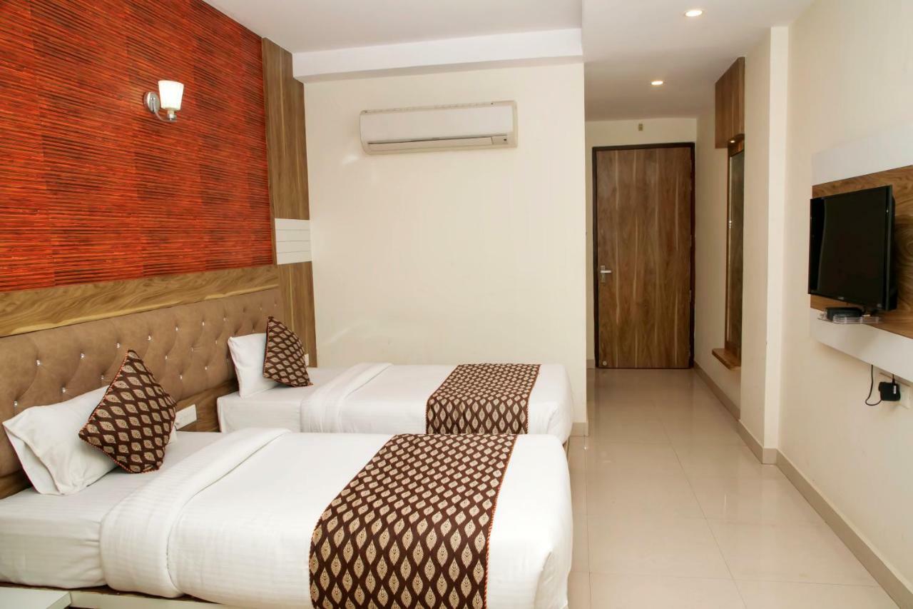 Ganges Grand Hotel Varanasi Exterior photo