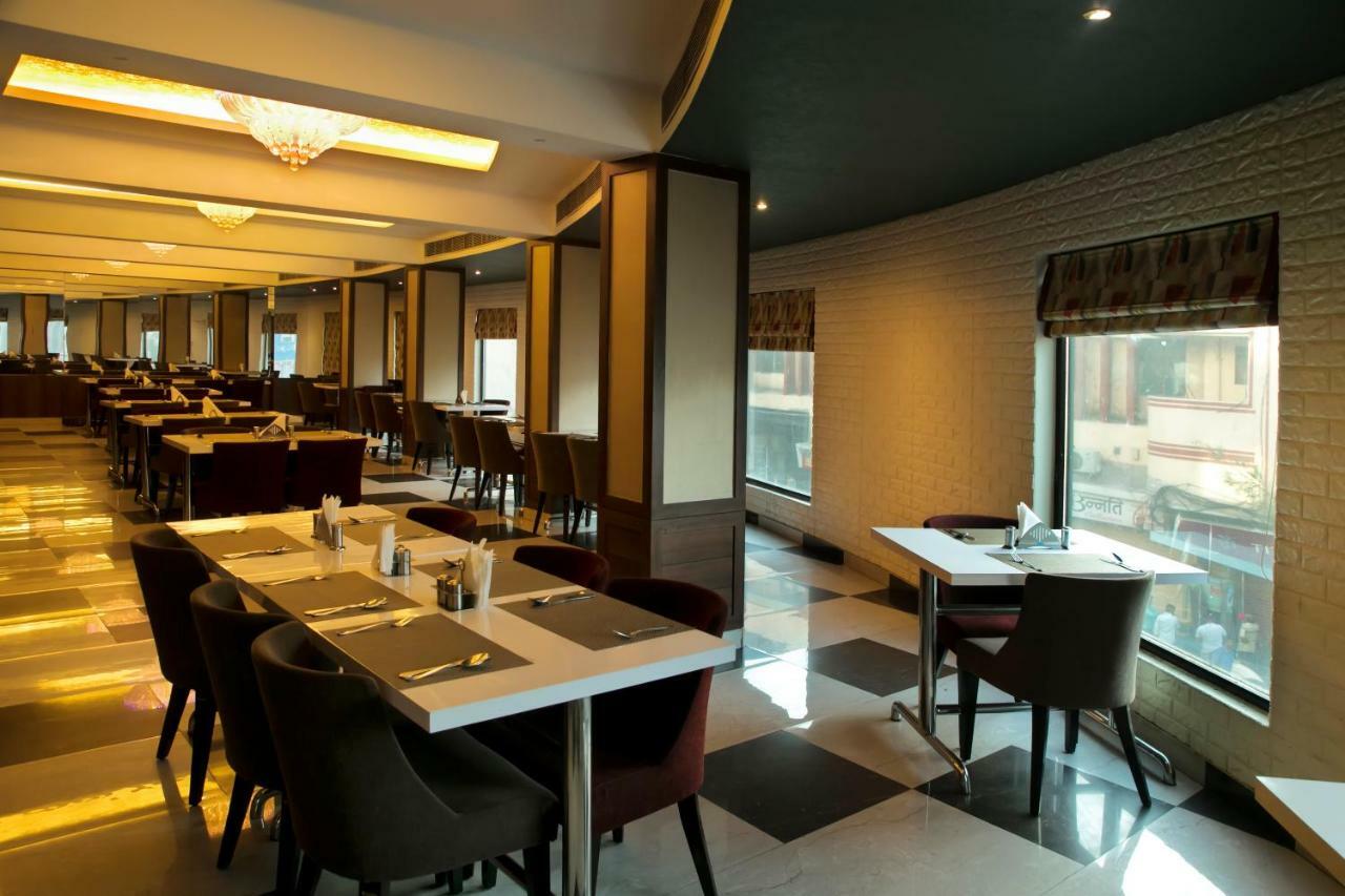 Ganges Grand Hotel Varanasi Exterior photo