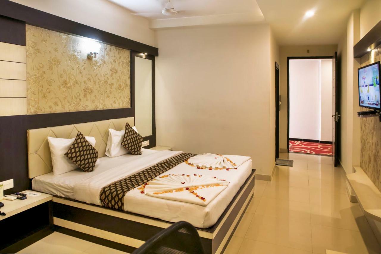 Ganges Grand Hotel Varanasi Exterior photo