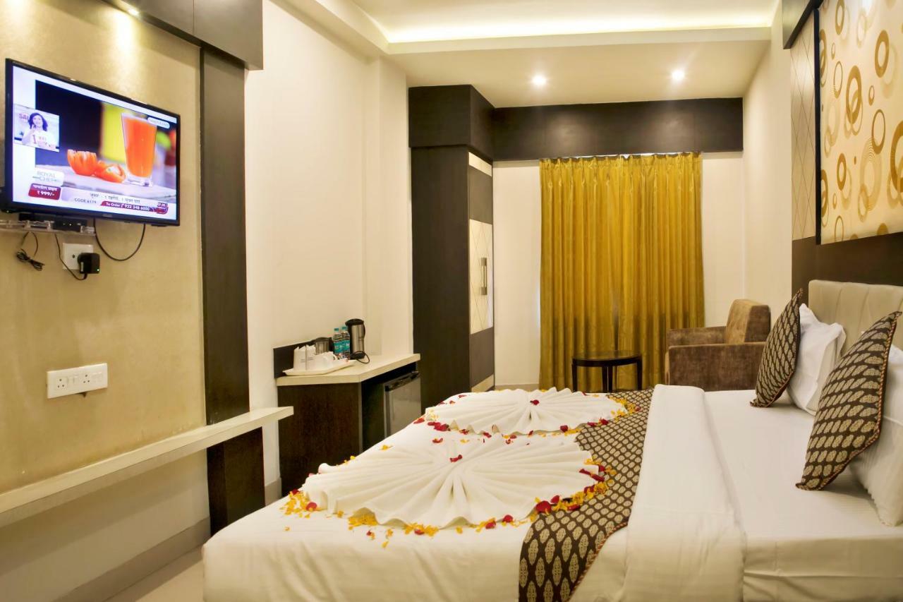 Ganges Grand Hotel Varanasi Exterior photo