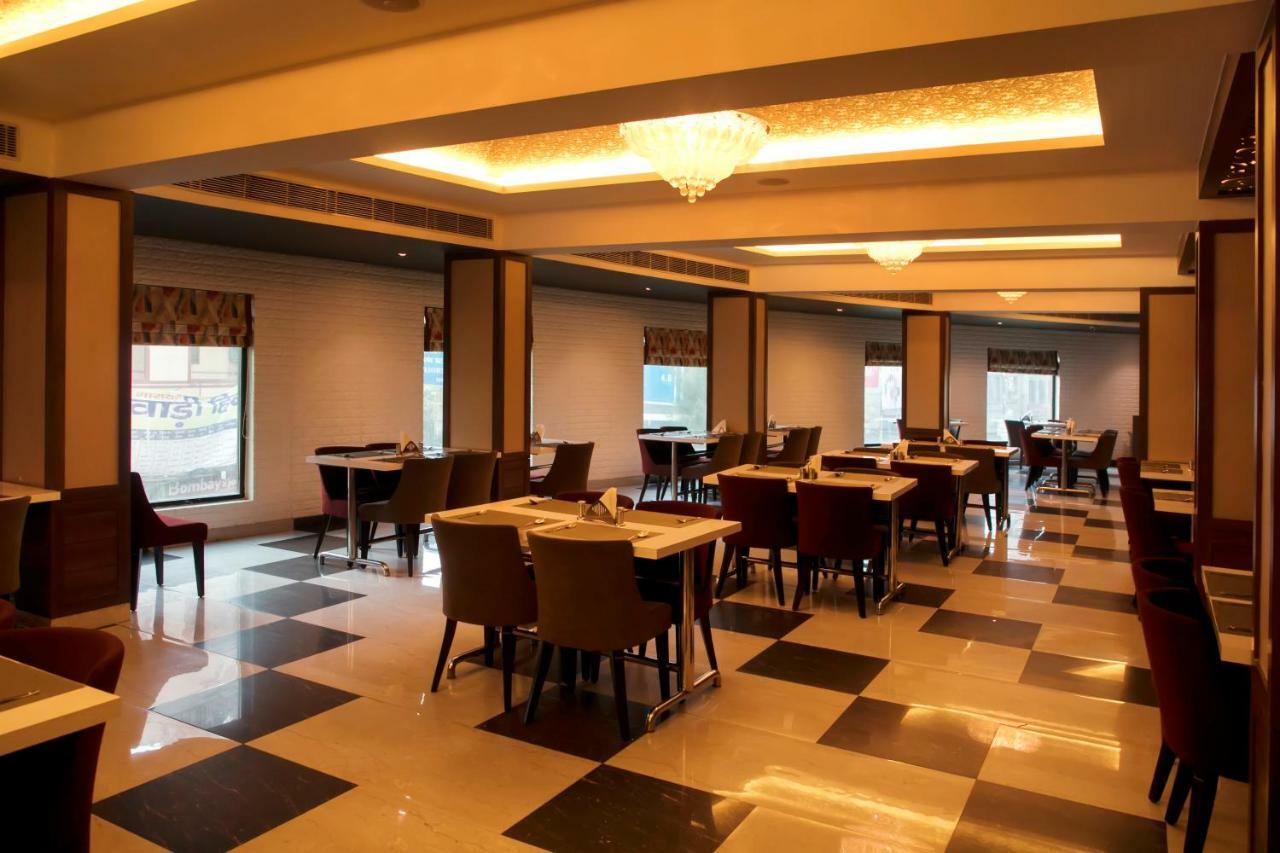 Ganges Grand Hotel Varanasi Exterior photo